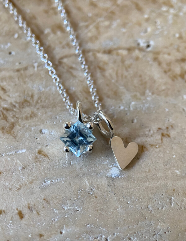 CASSIE SQUARE CUT WITH HEART